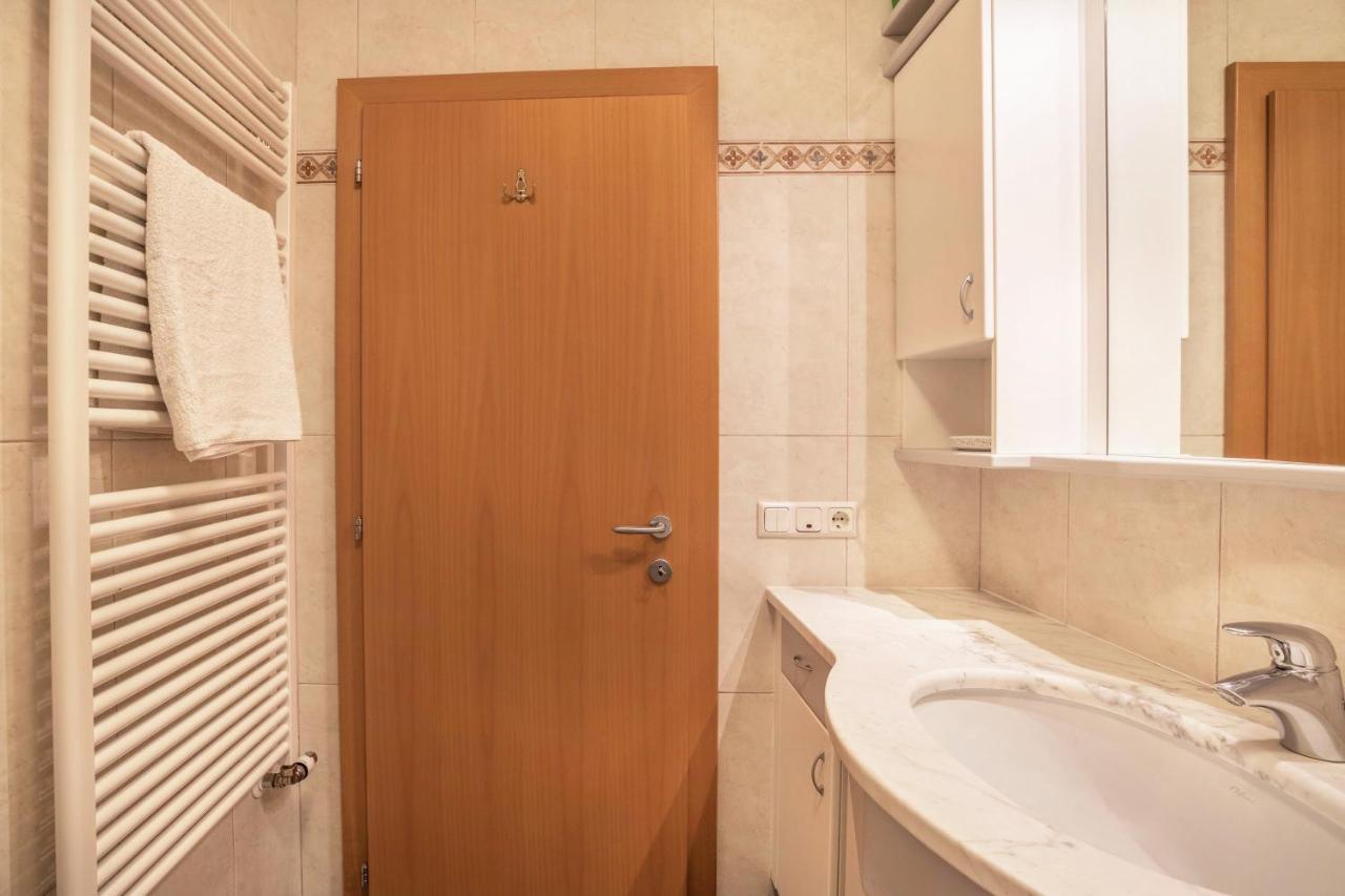 Haus Belodei - Apt B San Martino in Badia Exteriér fotografie