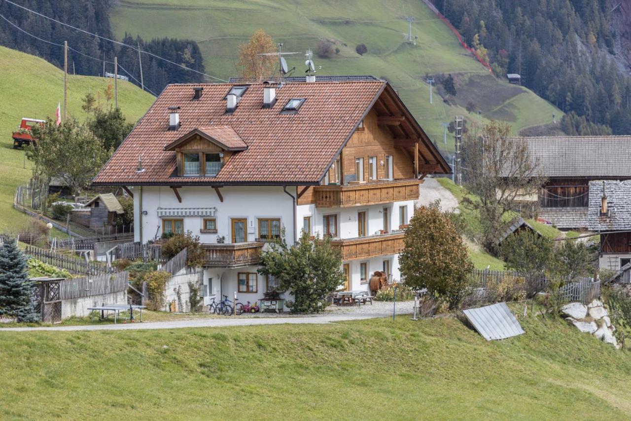 Haus Belodei - Apt B San Martino in Badia Exteriér fotografie